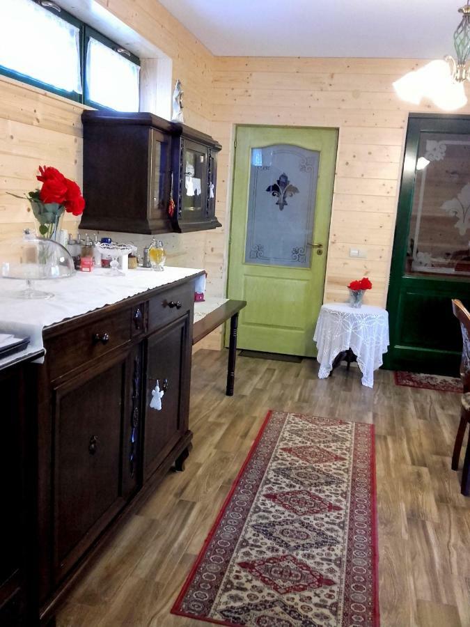Sasfeszek Vendeghaz Hotel Zirc Luaran gambar